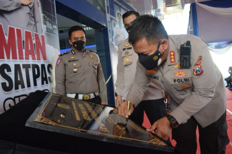 Warga Sidoarjo Harus Tahu, Pelayanan SIM Resmi Pindah di Gedung Satpas Baru