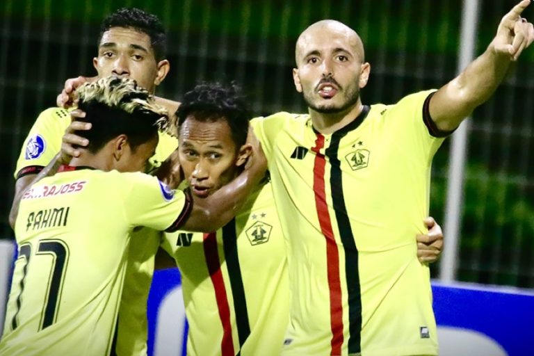 Brace Youssef Ezzejjari Bawa Persik Kediri Menangi Laga Lawan Persiraja Banda Aceh