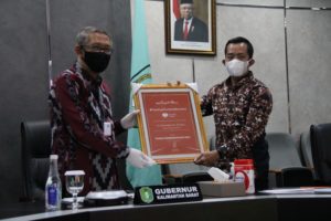 Dinobatkan Tokoh Pemberdayaan, Sutarmidji: Terus Layani Kebutuhan Masyarakat Kalbar