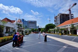 Dari Medsos Turun ke Alun-Alun Surabaya
