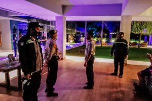 Gara-gara Musik Kencang, Polisi di Bali Bubarkan Pesta Bule Rusia