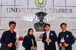 Usung Limbah Industri Tekstil, Mahasiswa Universitas Jember Raih Medali Emas di AISEEF 2022