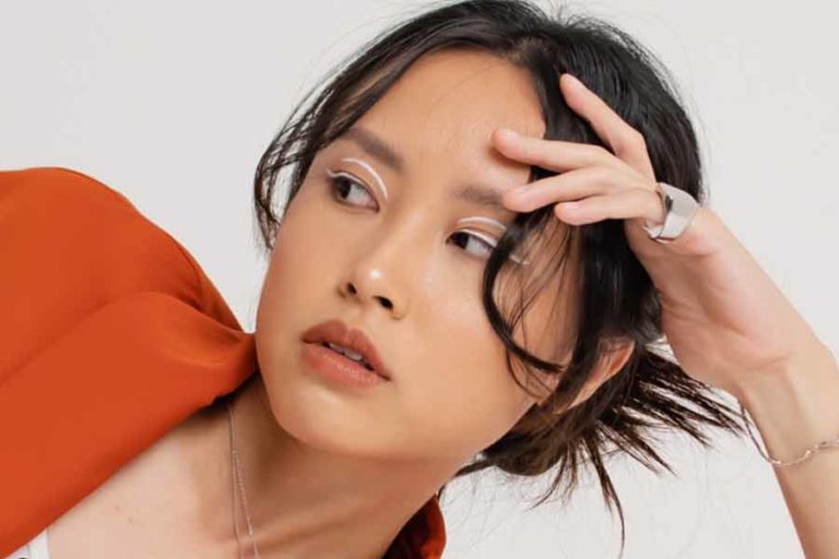 Tips Gunakan Perhiasan, Tetap Cantik Meski Memiliki Kulit Sensitif