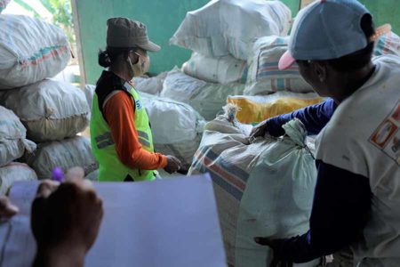 Banyuwangi Hijau, Upaya Bersama Pangkas Kebocoran Sampah ke Lingkungan termasuk Lautan