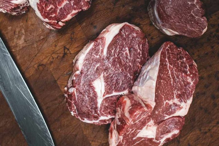 Jangan Asal, Begini Cara Memilah Daging Kurban yang Berkualitas
