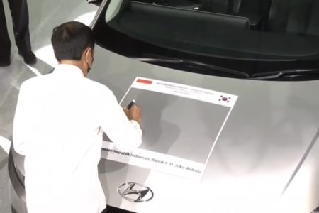 Presiden Jokowi Luncurkan Ioniq 5, Mobil Listrik Pertama di Indonesia