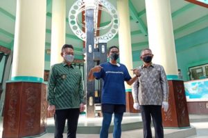 Terima Sertifikat Lewati Garis Khatulistiwa, Menparekraft: Belum Lengkap Kalau Belum ke Tugu Khatulistiwa Pontianak