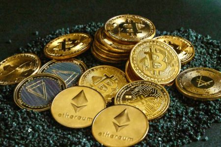 Pasar Kripto 2025 Berbelok ke Aset Berutilitas Tinggi, Blazpay dan Floki Jadi Sorotan kripto