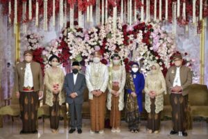 Wapres Ma’ruf Amin Berikan Nasihat Nikah di Pernikahan Stafsus Presiden Putri Tanjung dan Guinandra