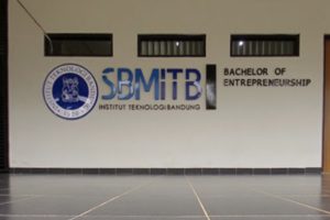 SK Rektor Tahun 2003 Dicabut, Sekolah Bisnis dan Manajemen ITB Hentikan KBM