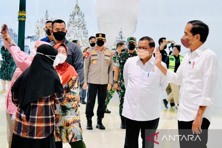 Warga Antusias Sambut Kehadiran Presiden, Berlebaran di Yogyakarta