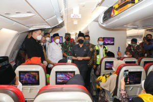 Emil Dardak Lepas Keberangkatan 366 Jemaah Umroh: Semoga Jadi Contoh