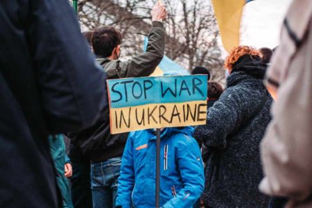 200 Pengungsi Bergerak Menuju Kota Zaporizhzhia yang Dikuasai Ukraina