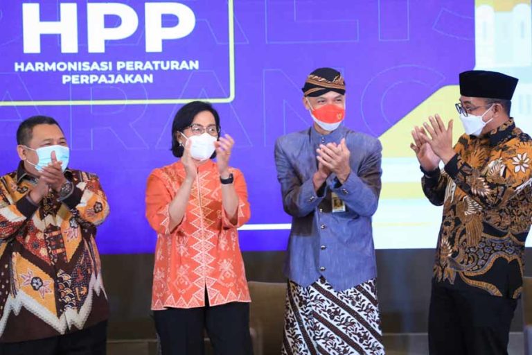Sebut UU Harmonisasi tidak Susah, Ganjar: Jangan Takut Bayar Pajak