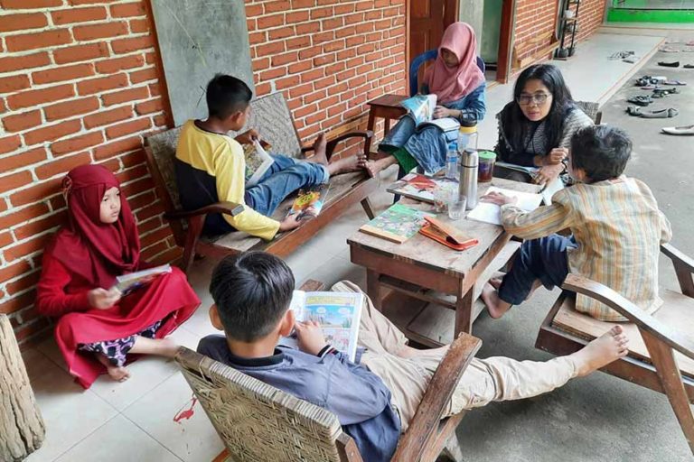 Mimpi Anak-anak Sekolah Alam Ramadhani