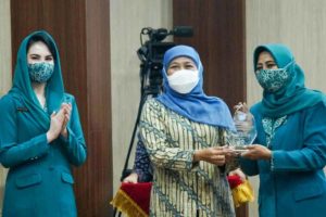 Strategi Gubernur Khofifah Tekan Angka Pernikahan Dini di Jatim