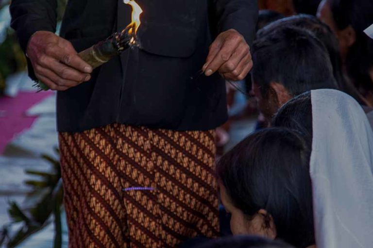 Entas-entas, Jalan Riuh Mengingat Leluhur sekaligus Merayakan Kematian