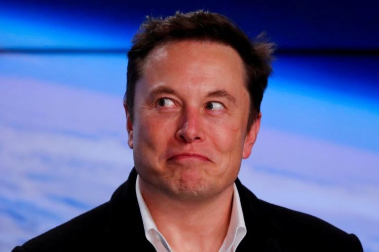 Elon Musk Resmi Jadi Pemilik Tunggal Twitter