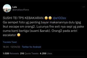 Api Menyebar di Tunjungan Plaza Saat Buka Puasa, Pegawai Kimukatsu: Tenang, Masih Jauh