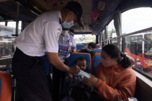Pemudik dengan Kendaraan Pribadi Tetap Wajib Kenakan Masker