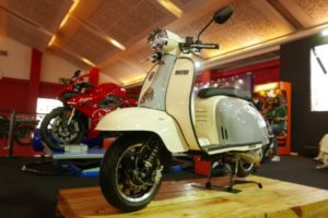 Skuter Retro Premium Royal Alloy TG150 Ikut Ramaikan IIMS 2022