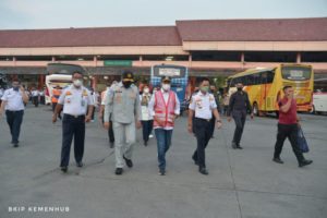 Kemenhub Cek Kelaikan Angkutan Mudik di Terminal Kampung Rambutan