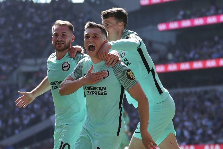 Gol Menit Akhir Trossard Bawa Brighton Kalahkan Tottenham Hotspurs di Kandang
