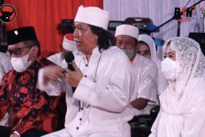 Berkali-Kali Menang Pemilu, Cak Nun Minta PDIP Jadi Partai Pengayoman