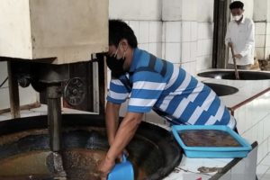 Permintaan Jenang Kudus Meningkat Pesat Jelang Lebaran Idul Fitri