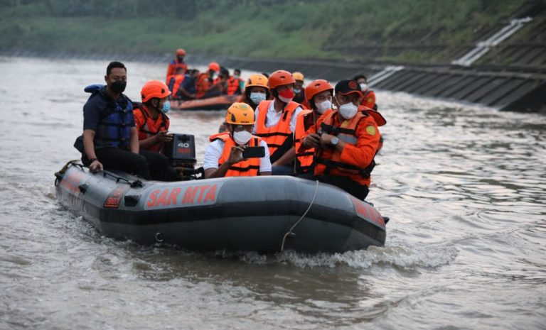 Jelajah Sungai bareng Gibran, Ganjar Puji Potensi Wisata Bengawan Solo