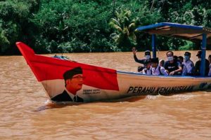Ridwan Kamil berikan Bantuan Perahu untuk Siswa SD Sukabumi agar Mudah ke Sekolah