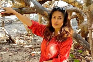 Gantikan Thandiwe Newton, Salma Hayek Siap Curi Perhatian di Magic Mike
