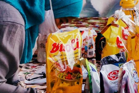 Subsidi Minyak Goreng Bakal Dicabut, Ekonom: Skema Program Harus Diubah