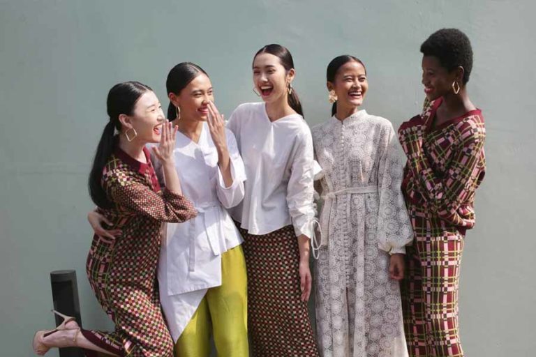 Lebaran Gaya dengan Koleksi Nona, Pilih Feminin atau Edgy