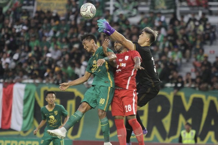 Disaksikan Bonek Mania, Persis Solo Kalahkan Persebaya 2-1