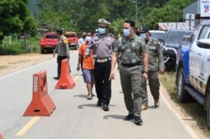 Pastikan Berlangsung Lancar dan Aman, Bupati Lamandau Tempatkan Posko Pantauan Arus Mudik di Perbatasan Kaltim Kalbar