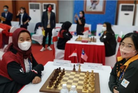 Menang Perhitungan Tiebreak 2 dari Tuan Rumah Vietnam,Tim Catur Rapid Putri Indonesia Raih Emas di SEA Games 2021