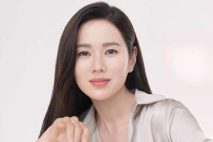 Son Ye Jin Dirumorkan Hamil, Netizen Ramai Ucapkan Selamat