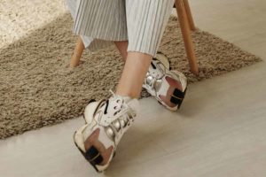 Agar Sneakers Berumur Panjang, Jangan hanya Disimpan