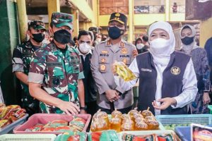 Gubernur Khofifah bersama Pangdam V Brawijaya dan Kapolda Jatim Sidak Minyak Goreng Curah