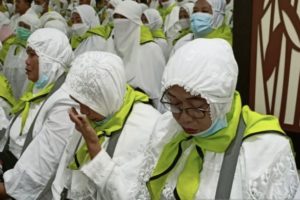 Diiringi Air Mata Bahagia, Jamaah Haji Makassar Berangkat ke Tanah Suci