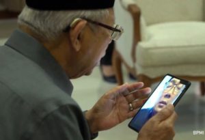 Sembari Panjatkan Doa, Lewat Video Call Wapres Ucapkan Duka Mendalam ke Ridwan Kamil dan Istri