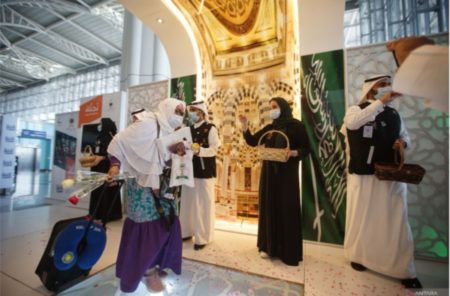 Ditengah Pelonggaran Pandemi, Arab Saudi Targetkan Turis Mancanegara Menjadi Tiga Kali Lipat