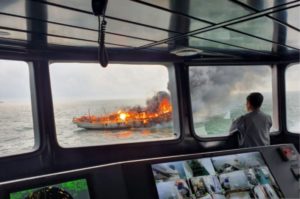 Kebakaran Kapal Kargo Kayu di Perairan Selat Malaka, 17 Selamat dan 1 Orang Meninggal Dunia