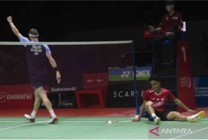Anthony Sinisuka Ginting dan Viktor Axelsen asal Denmark Berlanjut di Perempat Final Indonesia Open 2022