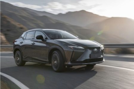 Luncurkan Model Listrik Murni Khusus Pertama RZ 450e, Lexus Kolaborasi Toyota Motor di 2023