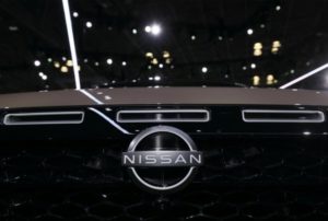 Masalah Kap Terbuka Tiba-tiba, Nissan Tarik 300.000 Mobil SUV di Amerika Serikat