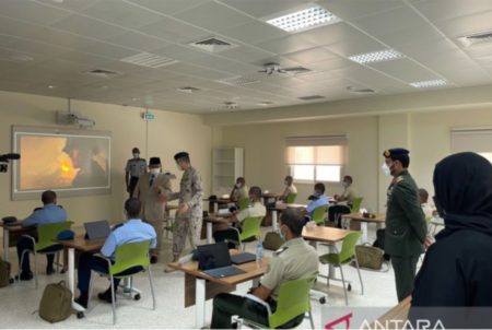 Kunker ke UEA, Prabowo Berkunjung ke Zayed Military University di Abu Dhabi