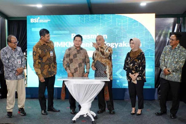 Buka UMKM Center di Yogyakarta, BSI Salurkan Rp599 Miliar