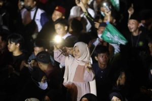 Tahlilan Bung Karno, Ribuan Warga Sholawatan Bersama di Benteng Vastenburg